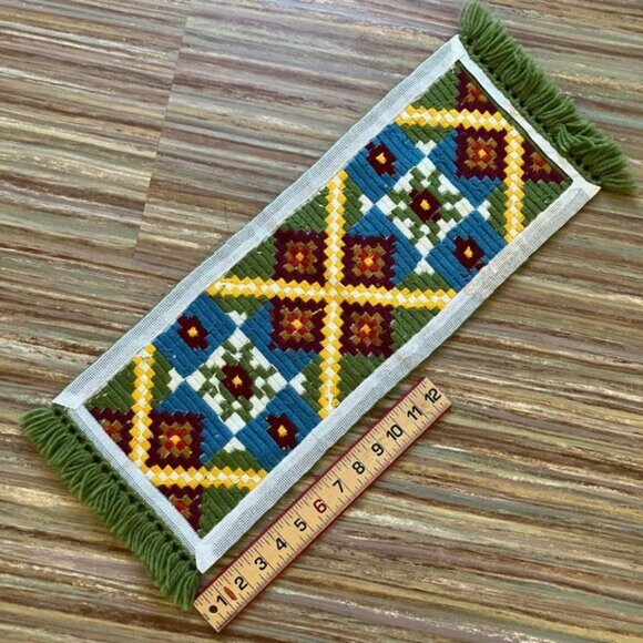 Scandinavian Hand Embroidered Small Table Runner Vintage Geometric  Fringe Ends - Picture 5 of 6